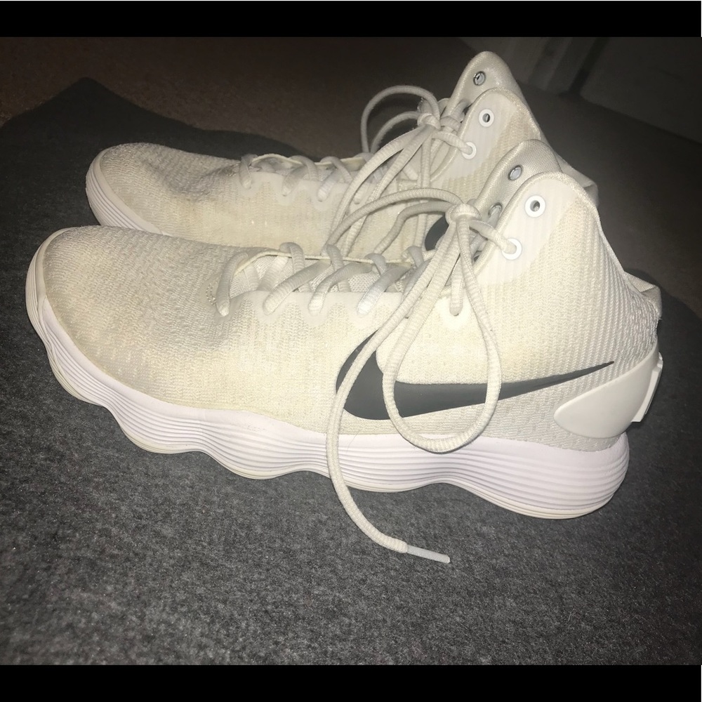 Nike White Hyperdunk Basketball Shoes